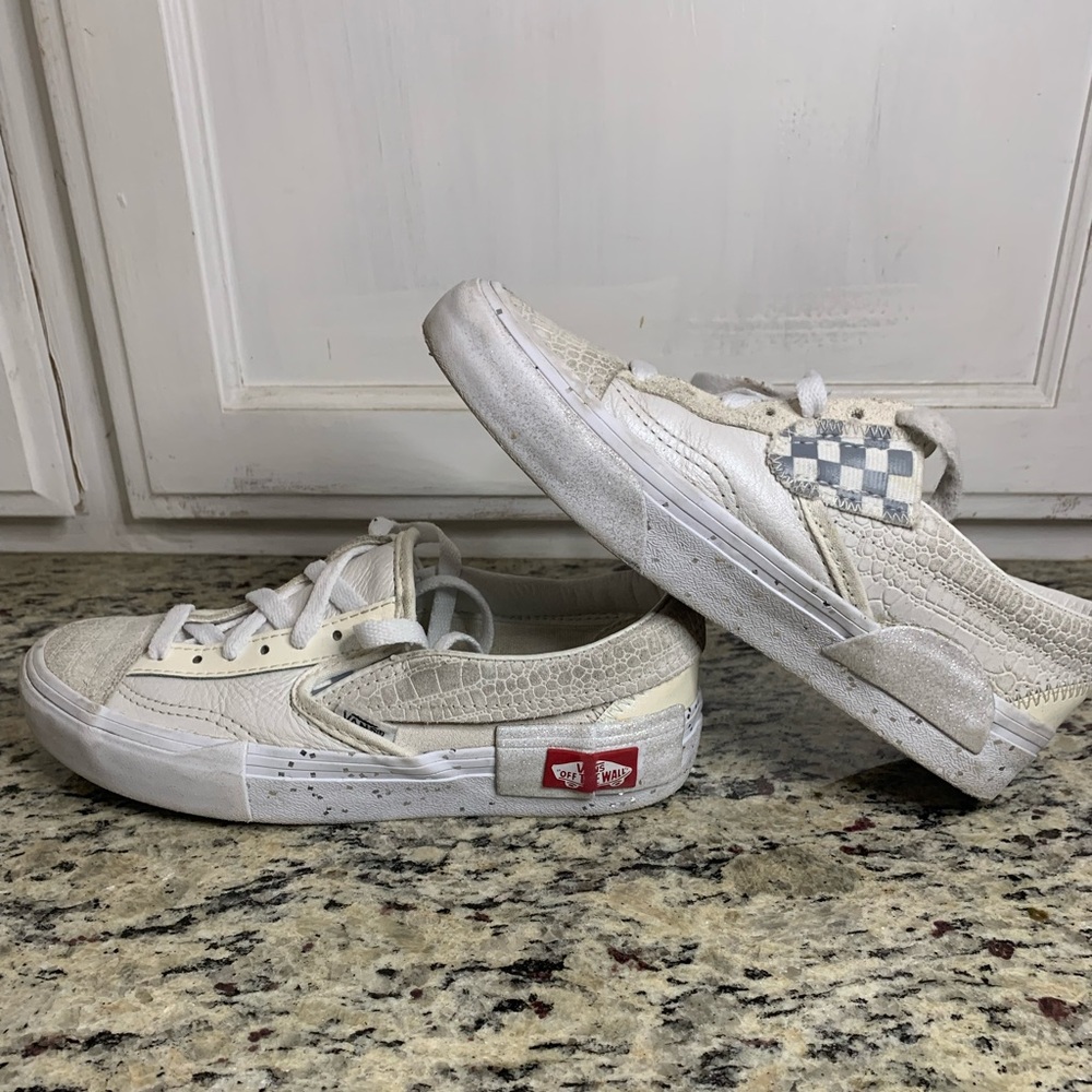 Vans shoe. Size 3.5 youth.